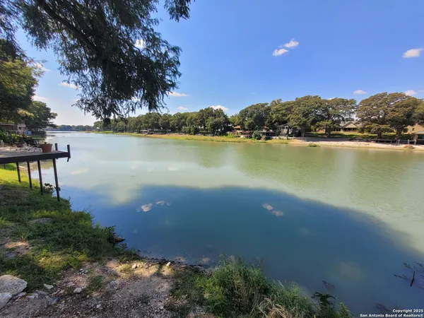 $600,000 | 510 Rudeloff Road, Seguin, TX 78155