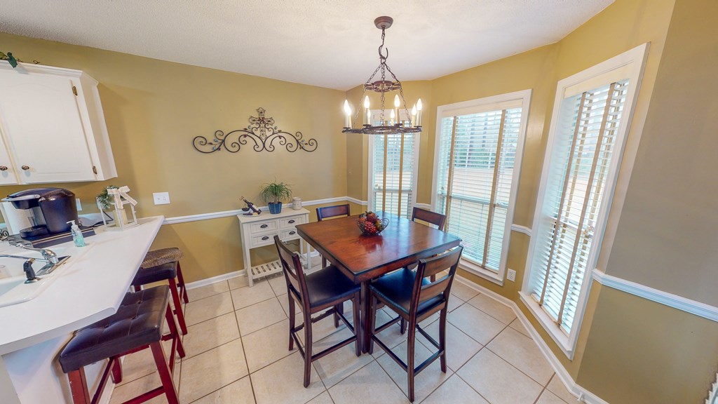 302 West Roxbury Road Dothan, AL 36305 - Photo 9 of 31
