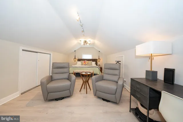 $1,200,000 | 1022 Clover Hill Road, Wynnewood, PA 19096