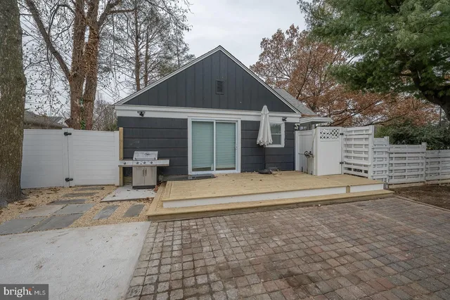 $1,200,000 | 1022 Clover Hill Road, Wynnewood, PA 19096