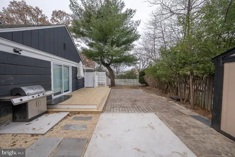 $1,200,000 | 1022 Clover Hill Road, Wynnewood, PA 19096