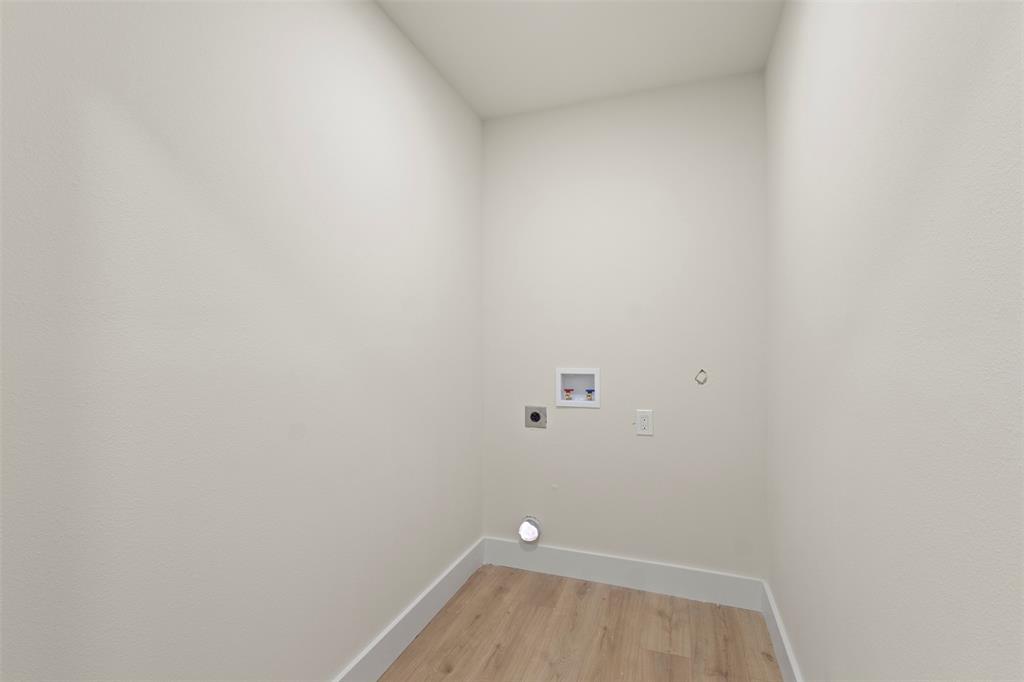 5124 Kilpatrick Avenue Fort Worth, TX 76107 - Photo 21 of 31 a view of small space