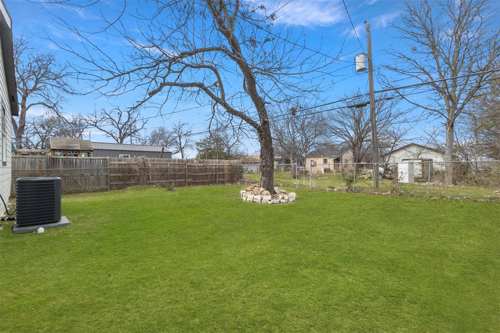 5124 Kilpatrick Avenue Fort Worth, TX 76107 - Photo 24 of 31