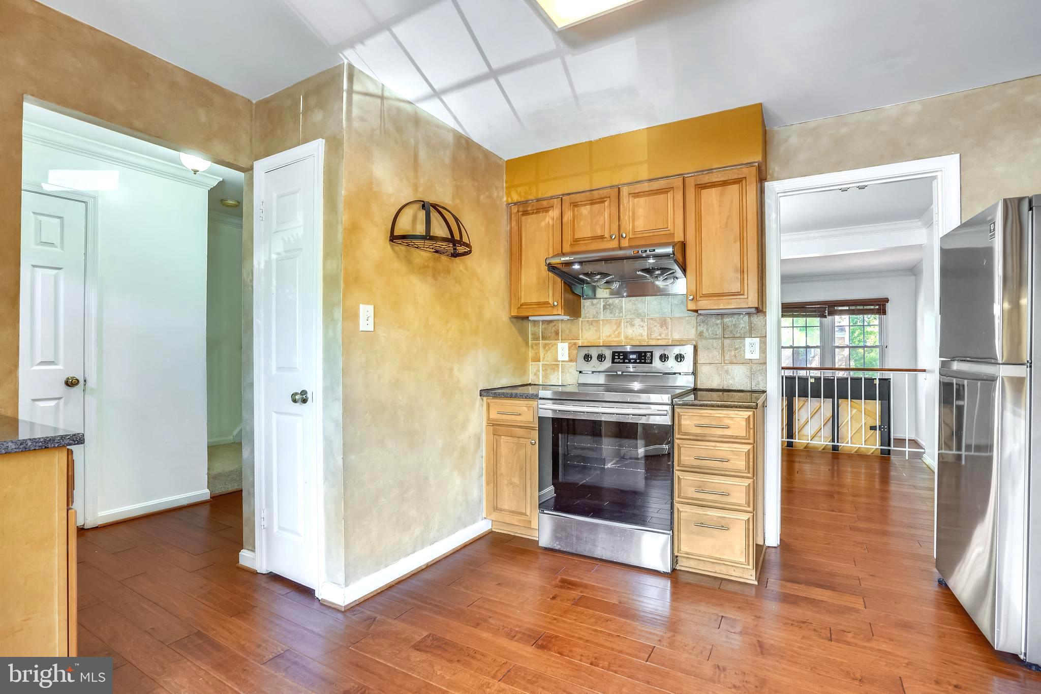 3151 Borge Street Oakton, VA 22124 - Photo 13 of 46 Kitchen