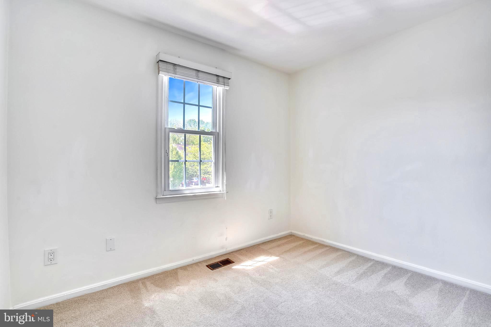3151 Borge Street Oakton, VA 22124 - Photo 28 of 46 Guest bedroom #2
