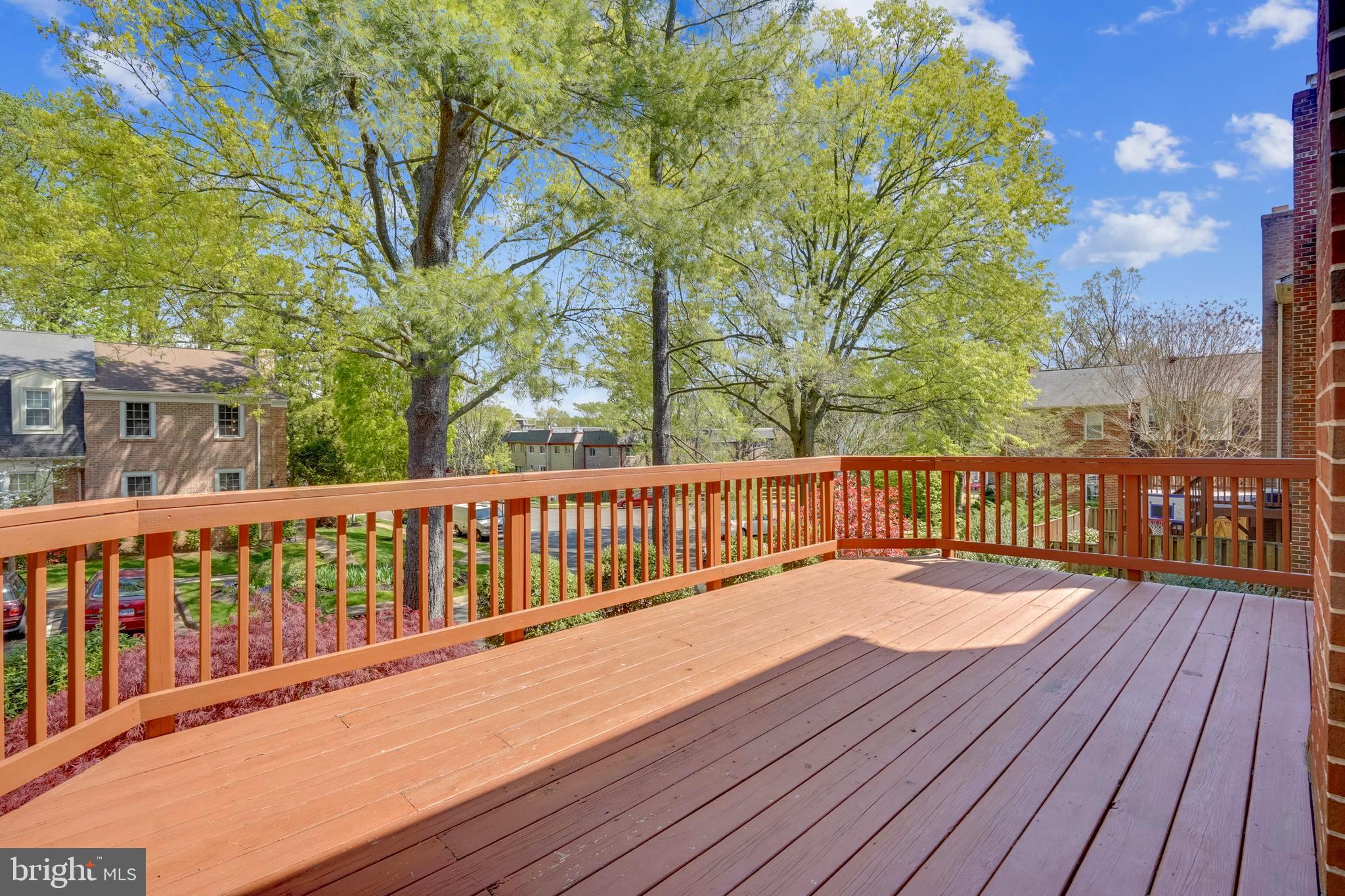 3151 Borge Street Oakton, VA 22124 - Photo 7 of 46 Deck