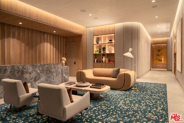 $10,000,000 | 9900 South Santa Monica Boulevard, Unit 2D, Beverly Hills, CA 90212