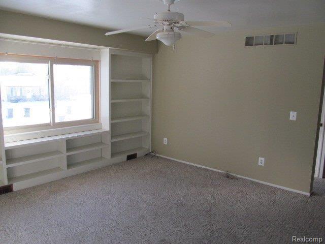 3840 Cone Avenue Rochester, MI 48309 - Photo 8 of 25 261-907857 - Living Room (2).JPG