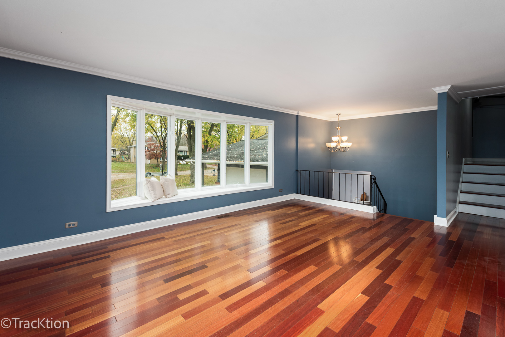 612 Ridgeview Street Downers Grove, IL 60516 - Photo 5 of 29 Gallery Image 5