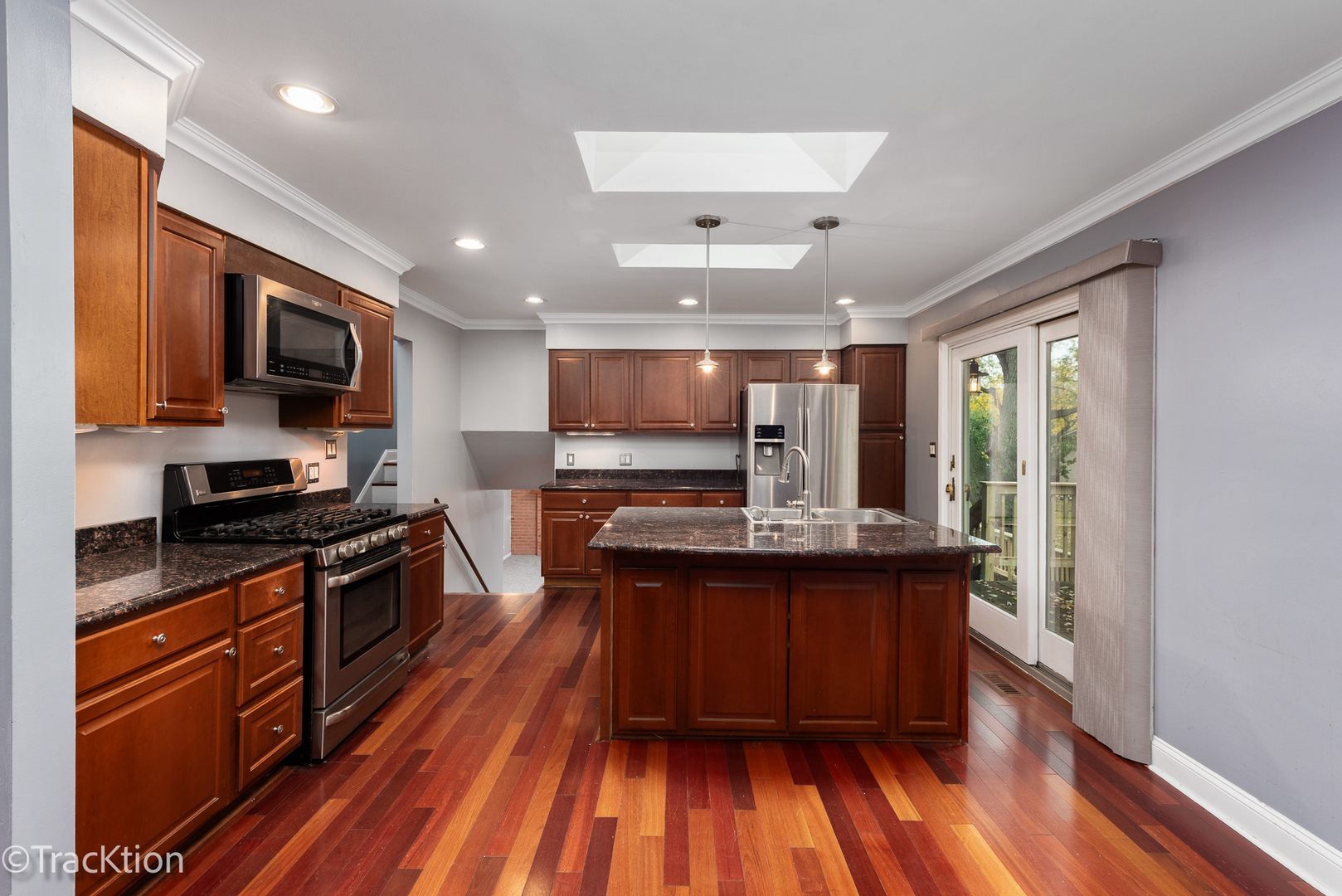 612 Ridgeview Street Downers Grove, IL 60516 - Photo 9 of 29 Gallery Image 9