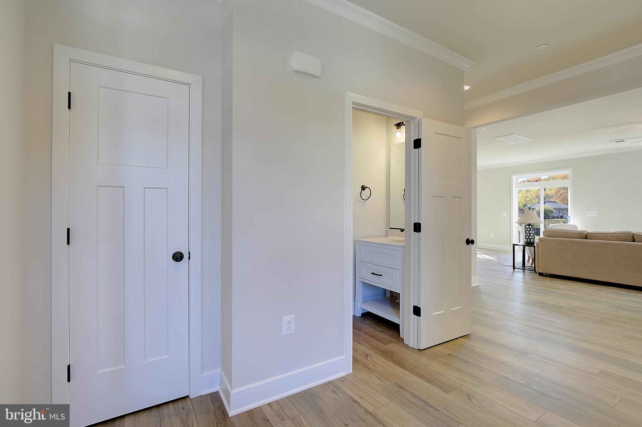 311 Poplar Avenue Edgewater, MD 21037 - Photo 16 of 39 Main Level Half Bathroom