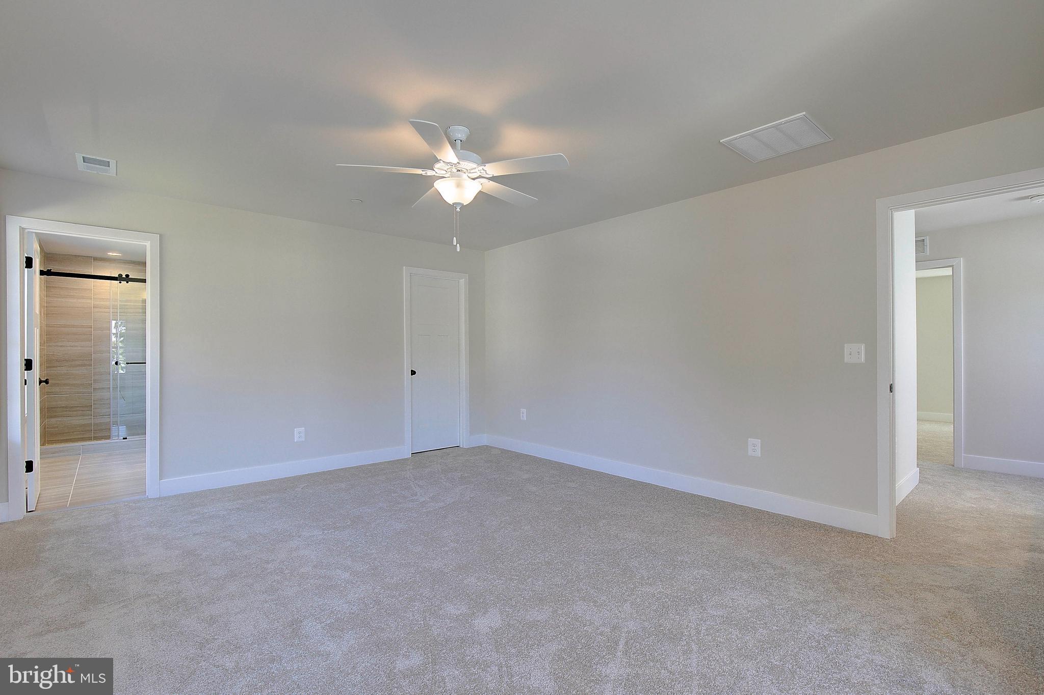 311 Poplar Avenue Edgewater, MD 21037 - Photo 20 of 39 Primary Bedroom