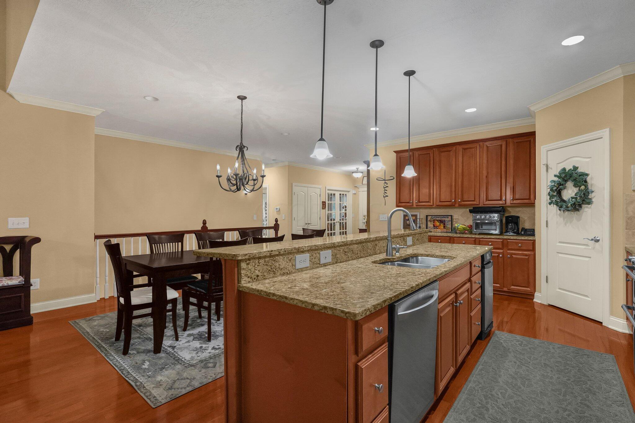 6294 Kinver Edge Way Columbus, OH 43213 - Photo 13 of 37 12-web-or-mls-6294-kinver-edge-way