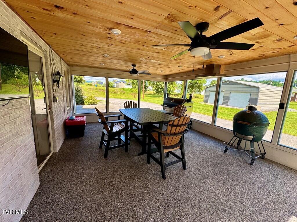 524 Old Stage Road Chilhowie, VA 24319 - Photo 15 of 55 100929_29