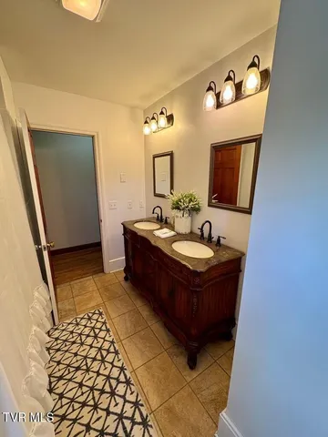 $369,900 | 524 Old Stage Road, Chilhowie, VA 24319