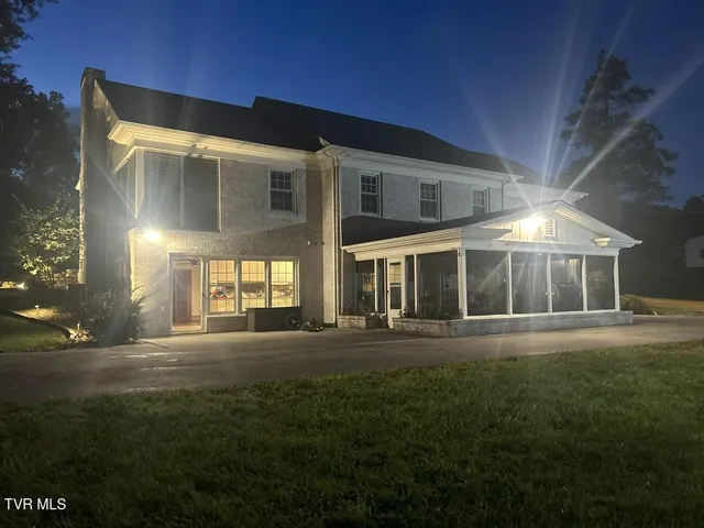 $369,900 | 524 Old Stage Road, Chilhowie, VA 24319