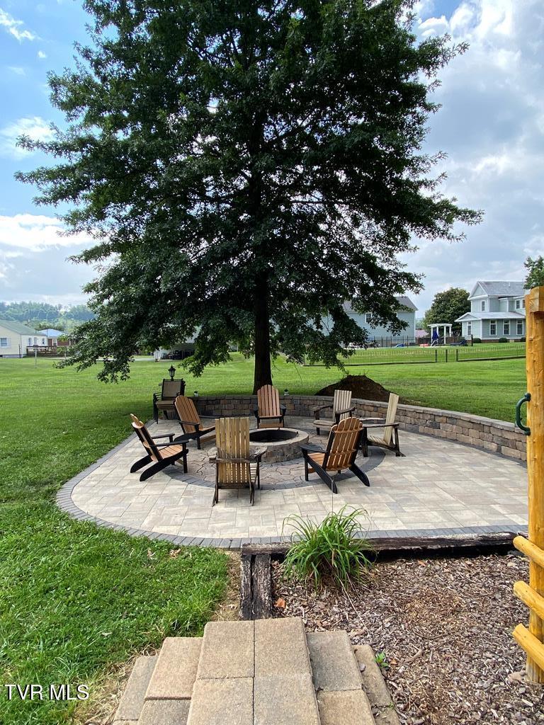 524 Old Stage Road Chilhowie, VA 24319 - Photo 44 of 55 100929_48