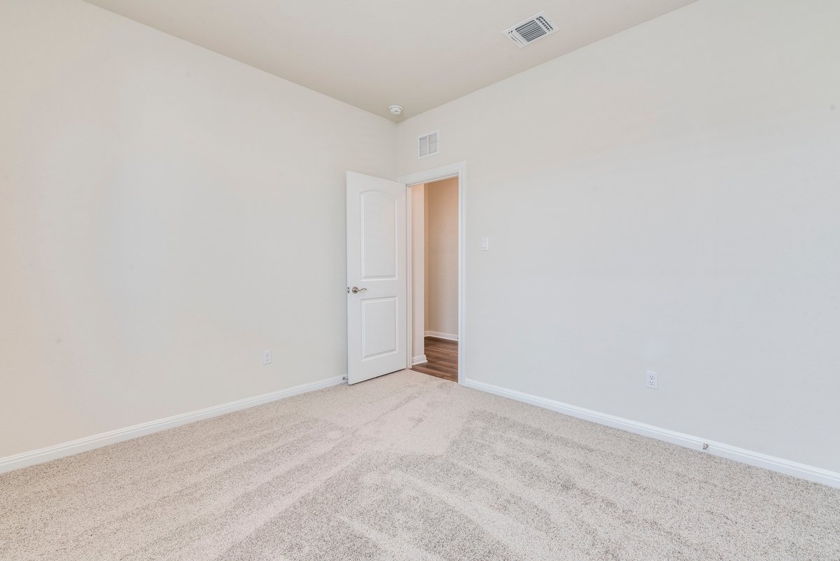 9108 Spire View Austin, TX 78744 - Photo 19 of 30