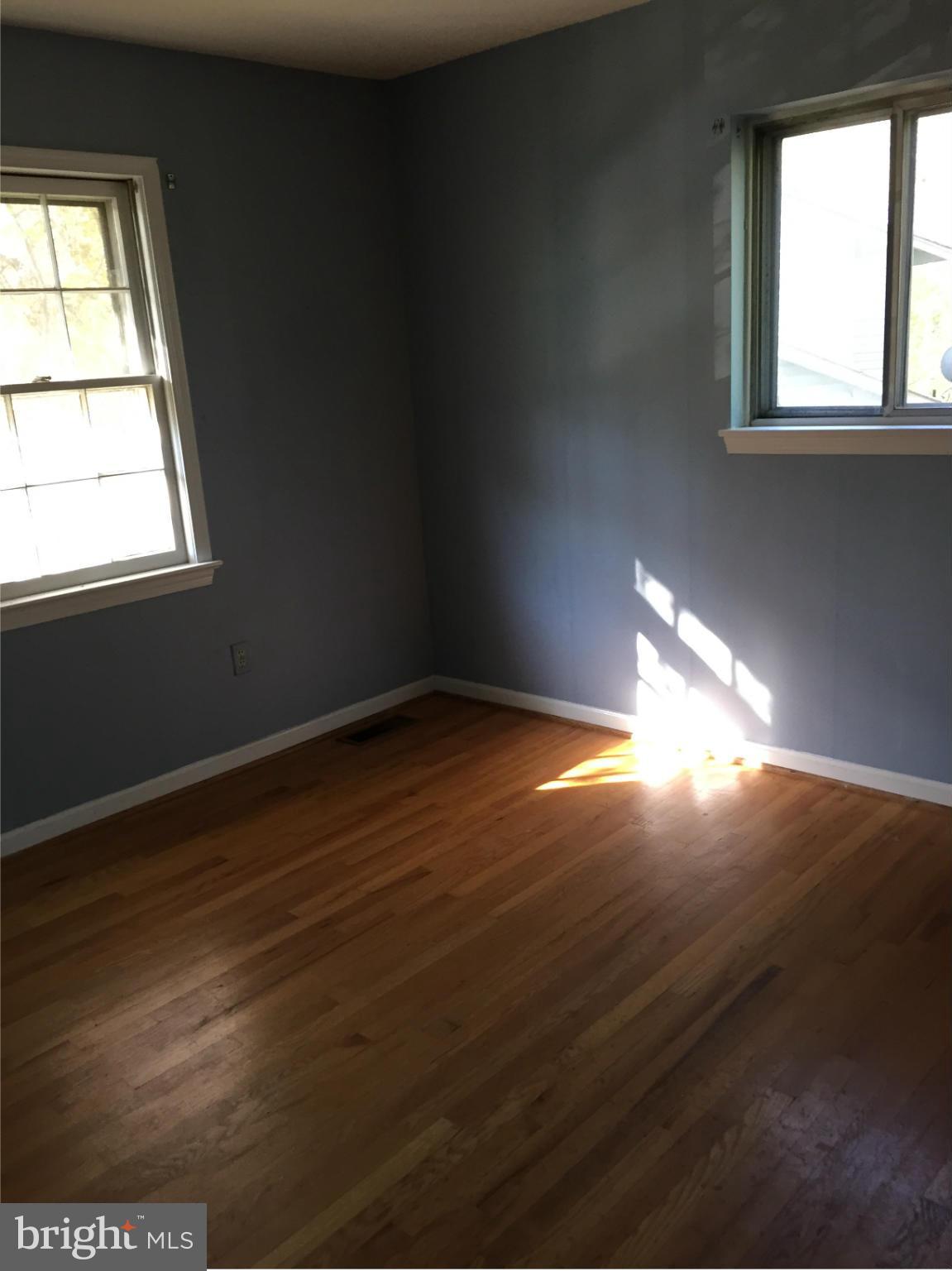 12904 Sturbridge Road Woodbridge, VA 22192 - Photo 12 of 17 Bedroom