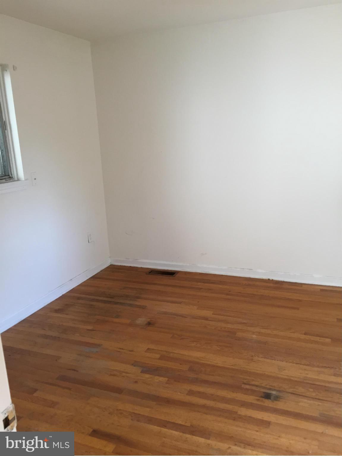 12904 Sturbridge Road Woodbridge, VA 22192 - Photo 14 of 17 Bedroom