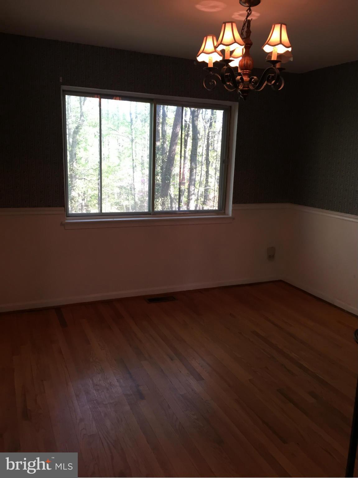 12904 Sturbridge Road Woodbridge, VA 22192 - Photo 3 of 17 Dining Room