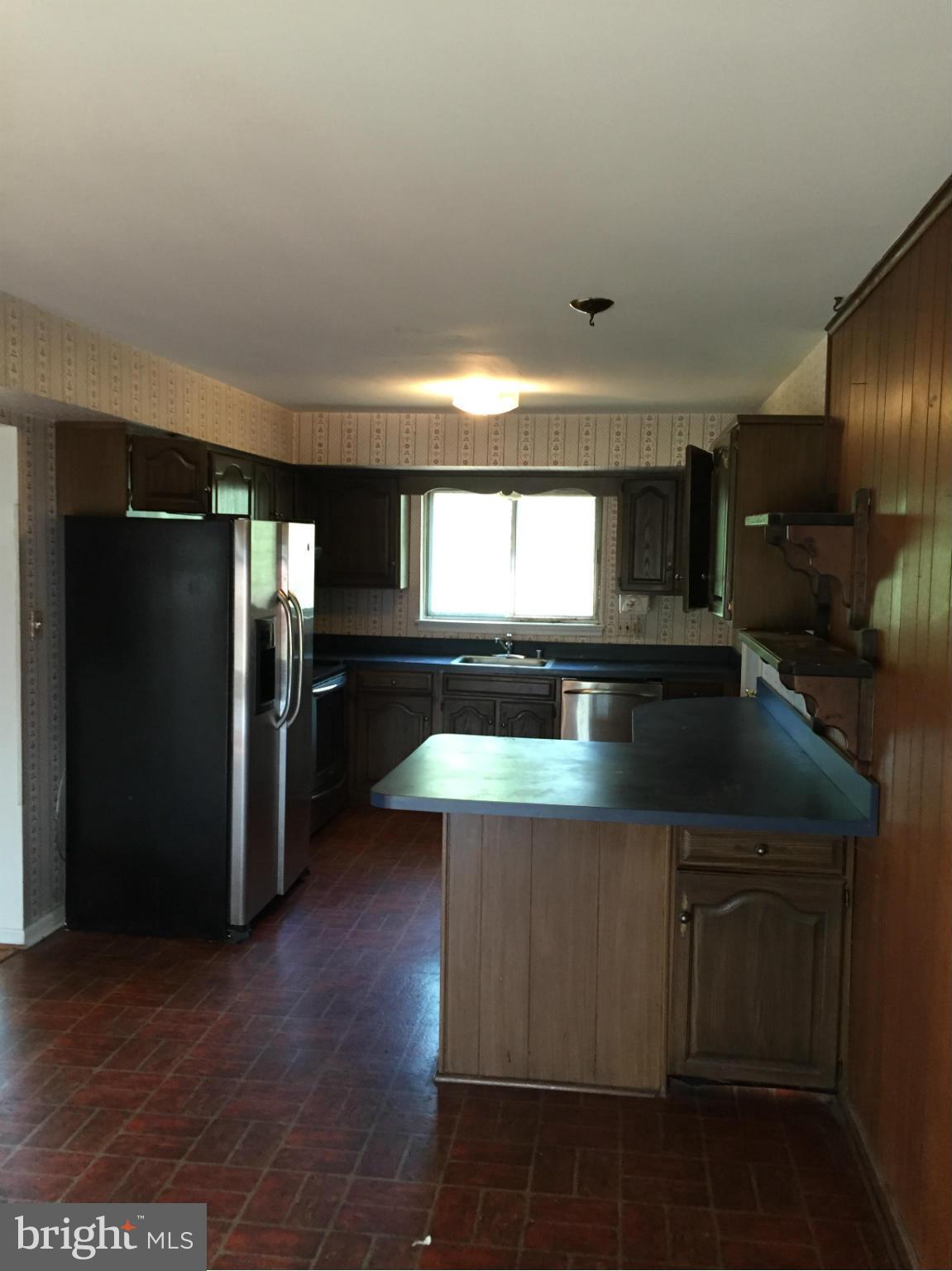 12904 Sturbridge Road Woodbridge, VA 22192 - Photo 6 of 17 Kitchen