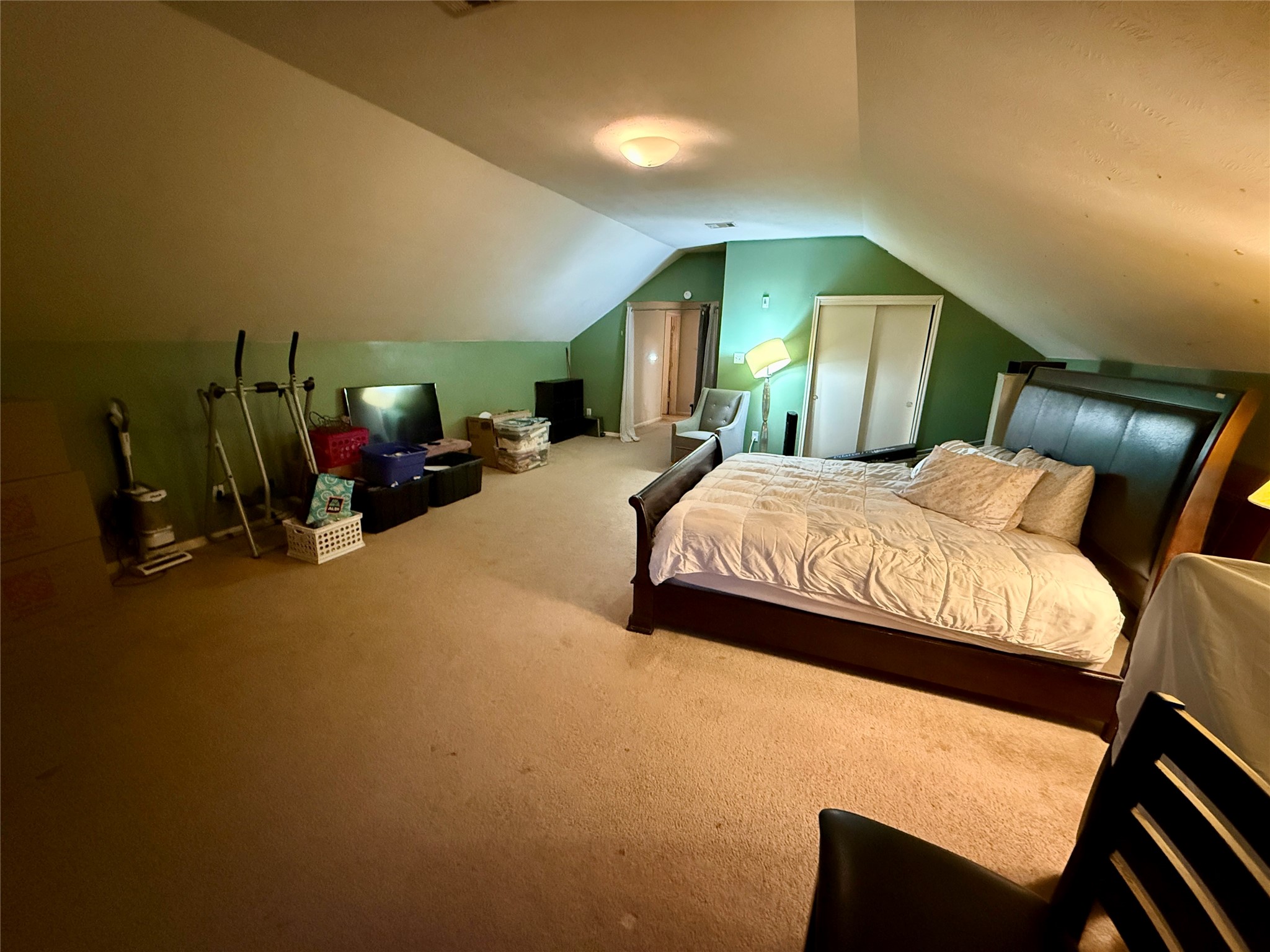 1022 Sycamore Ridge Lane Houston, TX 77073 - Photo 36 of 39 a bedroom with two beds and painted walls