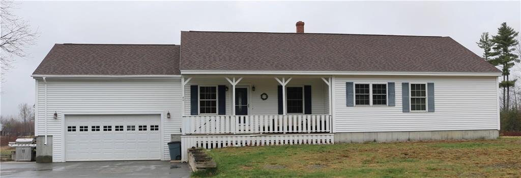 Spacious ranch offers 3 BR,...
