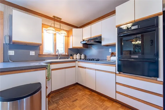 $579,900 | 1020 Warwick Avenue, Warwick, RI 02888