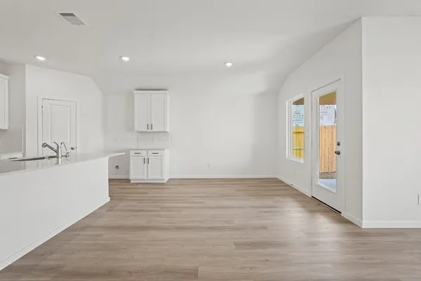 $285,990 | 541 Wax Myrtle Way, Hockley, TX 77447