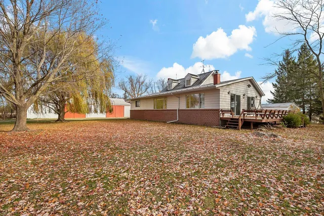 $325,000 | 19068 620th Avenue, Rose Creek, MN 55970