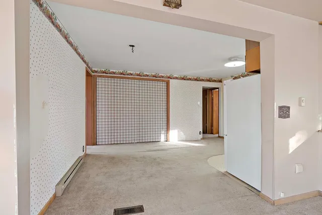 $325,000 | 19068 620th Avenue, Rose Creek, MN 55970