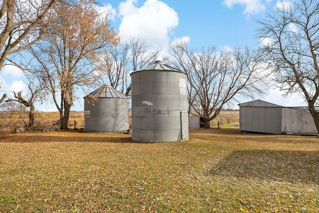 $325,000 | 19068 620th Avenue, Rose Creek, MN 55970