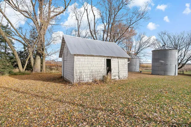 $325,000 | 19068 620th Avenue, Rose Creek, MN 55970