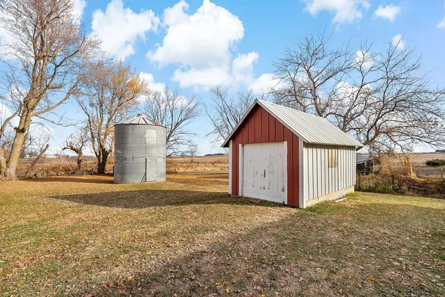 $325,000 | 19068 620th Avenue, Rose Creek, MN 55970