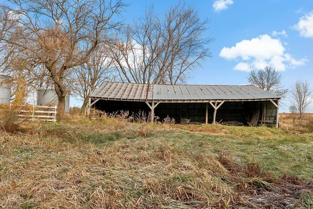 $325,000 | 19068 620th Avenue, Rose Creek, MN 55970