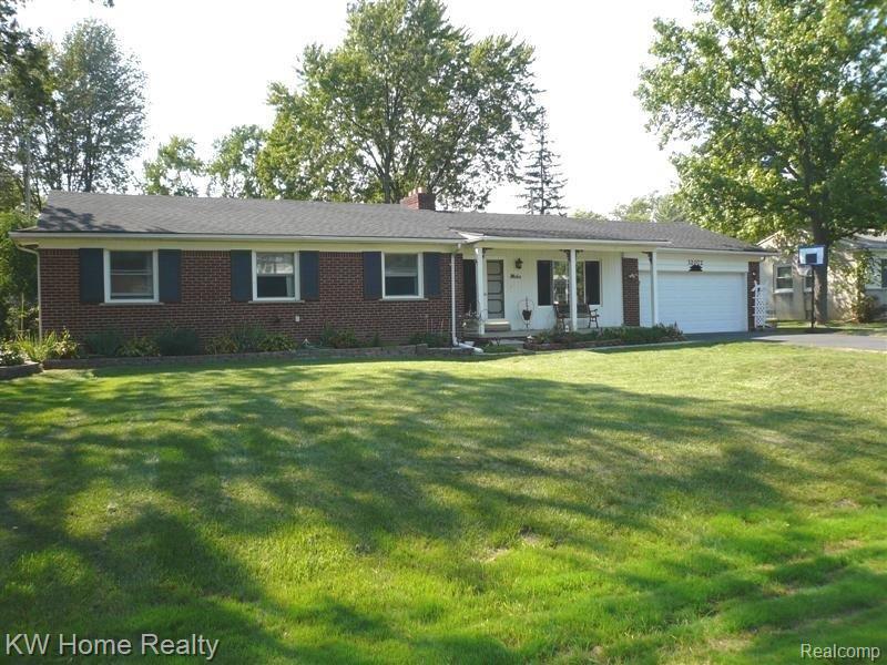 32072 Red Clover Road Farmington, MI 48334 - Photo 1 of 12 Front