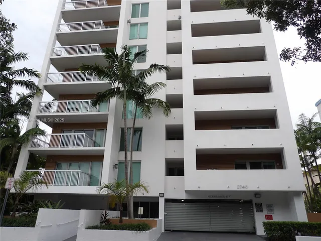 $365,000 | 2740 Southwest 28th Terrace, Unit 301, Miami, FL 33133
