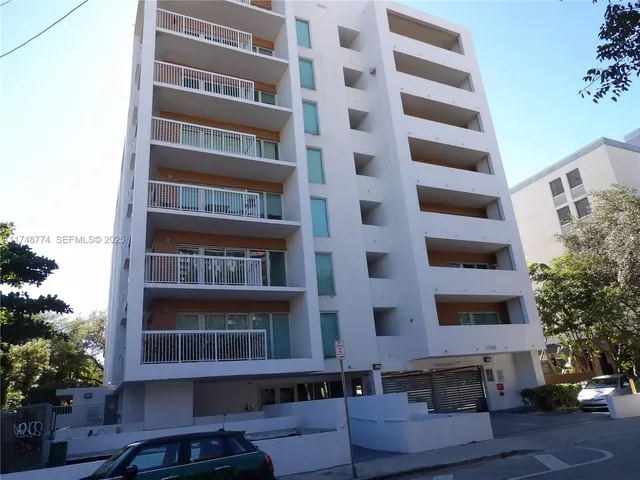 $365,000 | 2740 Southwest 28th Terrace, Unit 301, Miami, FL 33133