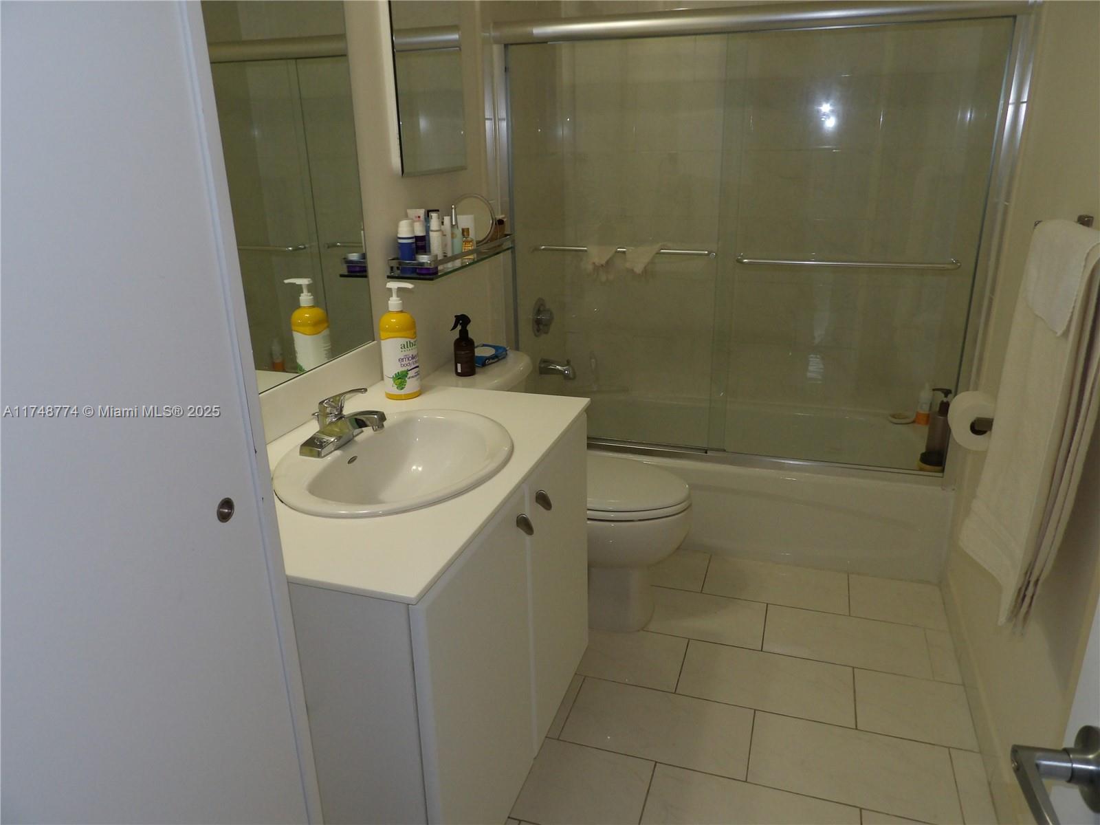 2740 Southwest 28th Terrace, Unit 301 Miami, FL 33133 - Photo 4 of 21