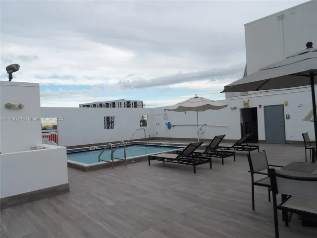 $365,000 | 2740 Southwest 28th Terrace, Unit 301, Miami, FL 33133