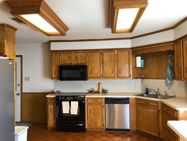 $2,395 | 1006 Oakhaven Circle, College Station, TX 77840