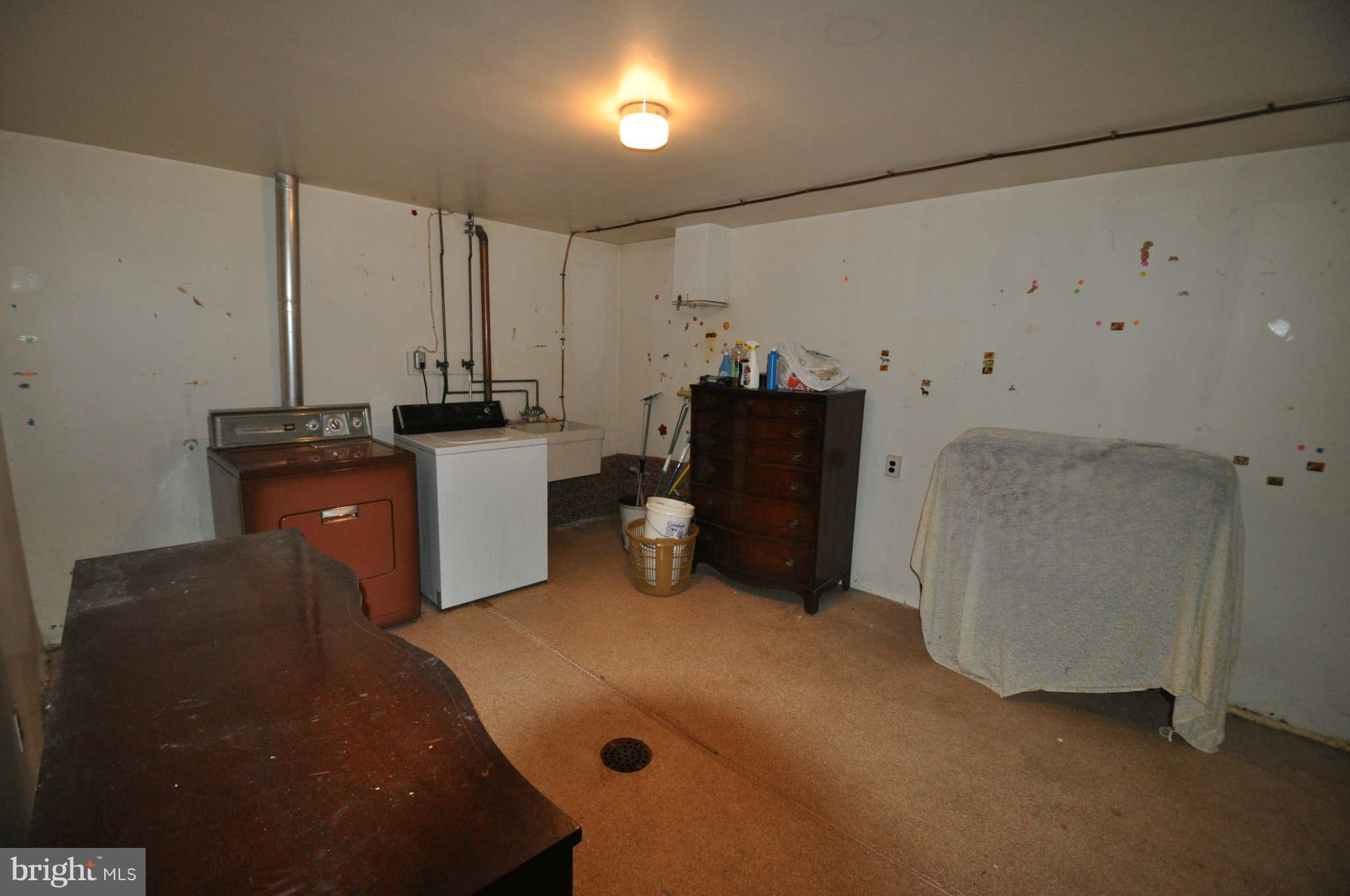 1454 Pleasant Valley Road Westminster, MD 21158 - Photo 27 of 27 LAUNDRY ROOM
