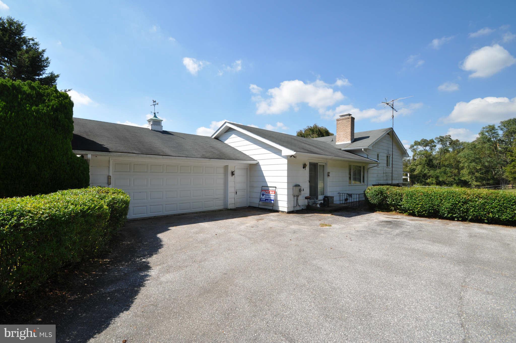 1454 Pleasant Valley Road Westminster, MD 21158 - Photo 9 of 27 LARGE 2 CAR ATTACHED GARAGE