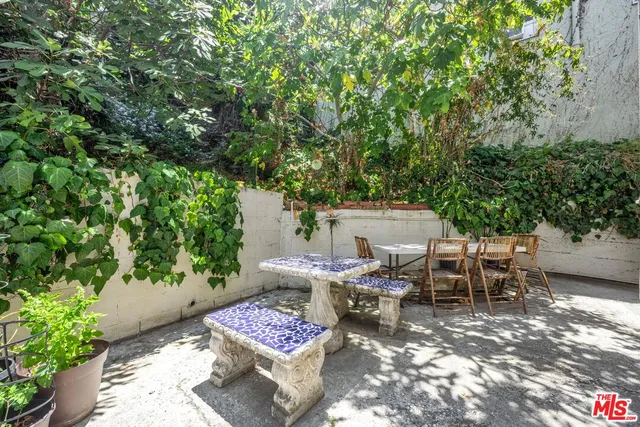 $1,145,000 | 422 South Coronado Street, Los Angeles, CA 90057