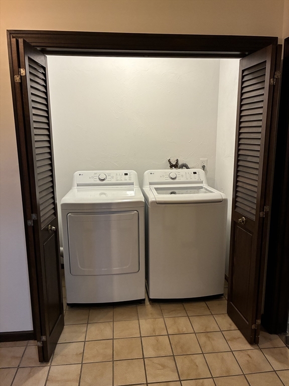 1077 North Street Walpole, MA 02081 - Photo 8 of 19