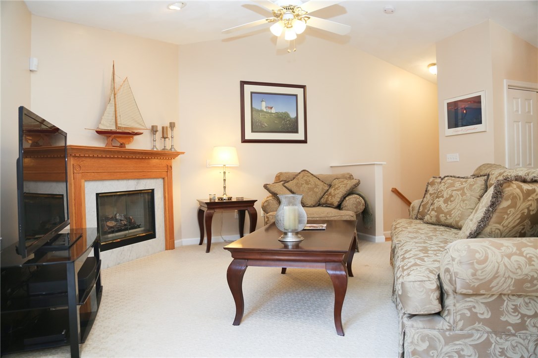 50 Abbott Run Valley Road, Unit 1929 Cumberland, RI 02864 - Photo 11 of 18 Gallery Image 11