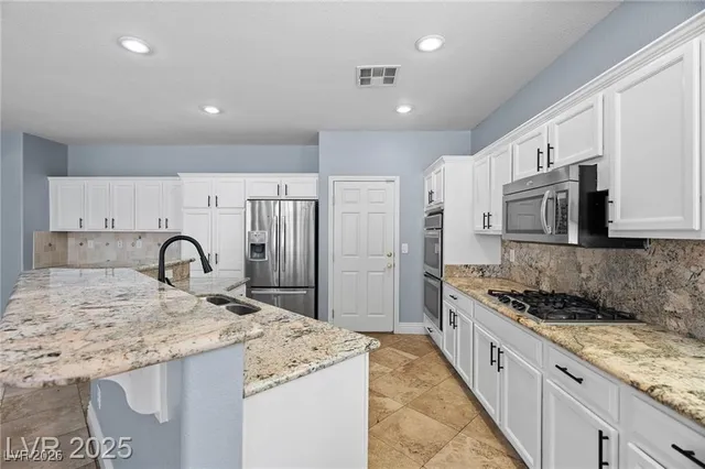 $3,495 | 10281 Wolves Den Lane, Las Vegas, NV 89178