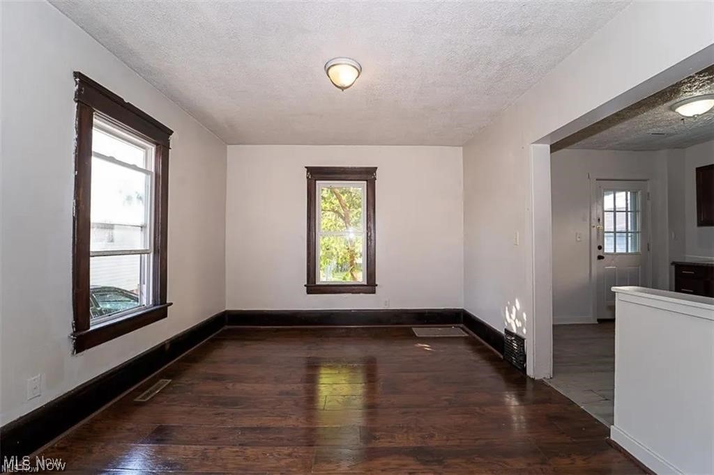 1150 Wooster Road North Barberton, OH 44203 - Photo 4 of 8