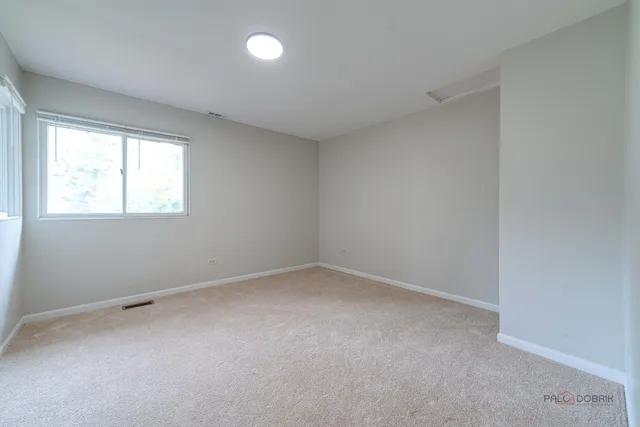 $399,000 | 1208 Quassey Avenue, Lake Bluff, IL 60044